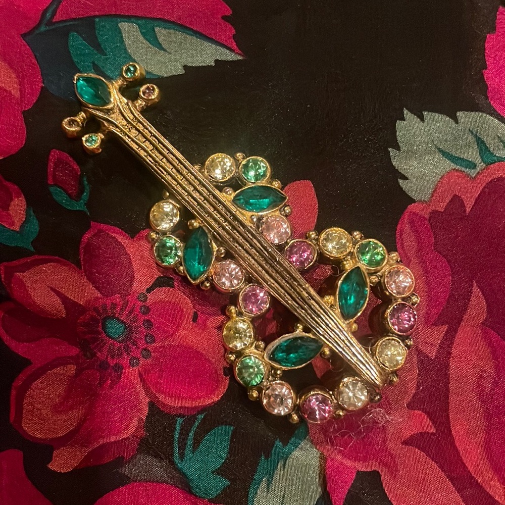 Vintage Gold Tone Violin Brooch with Green and Pink Rhinestones